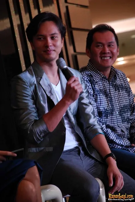 Foto Nicholas Saputra