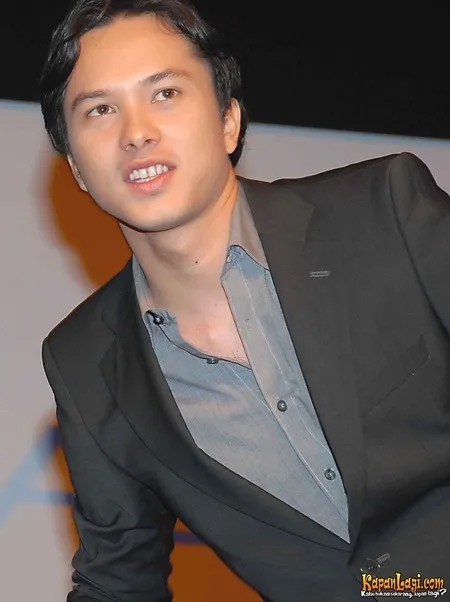 Foto Nicholas Saputra