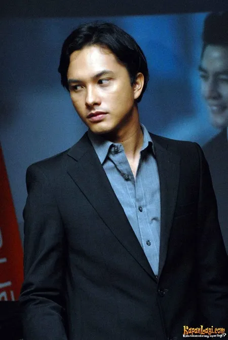 Foto Nicholas Saputra