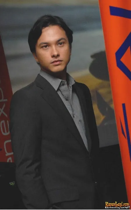 Foto Nicholas Saputra