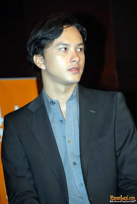 Foto Nicholas Saputra