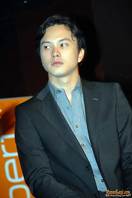 Foto Nicholas Saputra