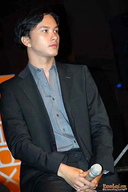 Foto Nicholas Saputra