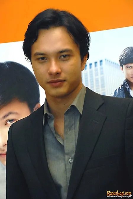 Foto Nicholas Saputra