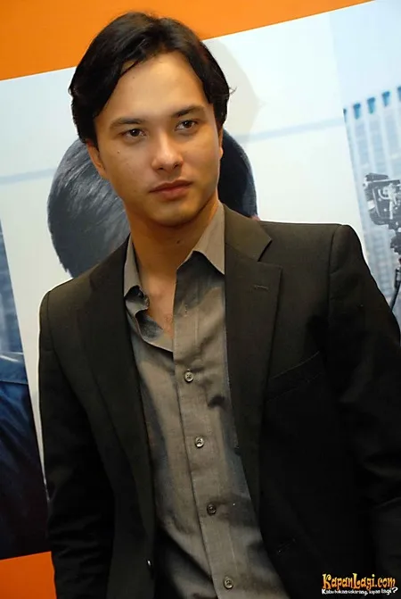 Foto Nicholas Saputra