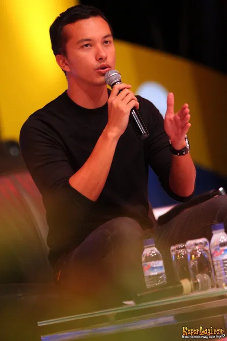 Foto Nicholas Saputra