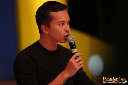 Foto Nicholas Saputra