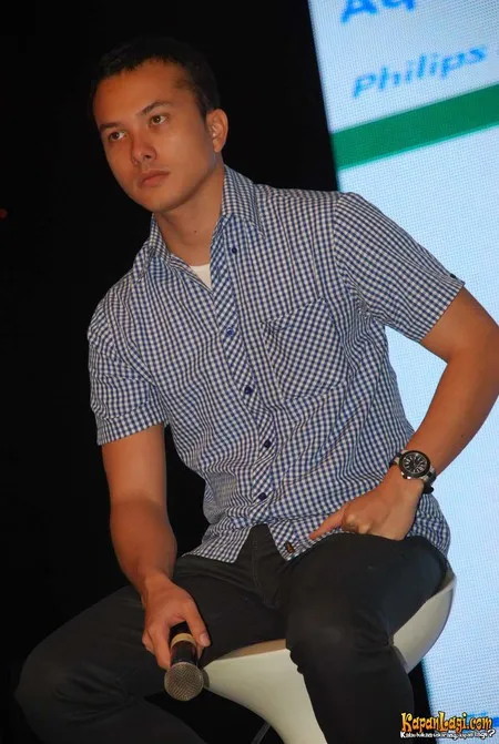 Foto Nicholas Saputra