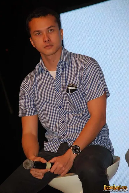 Foto Nicholas Saputra