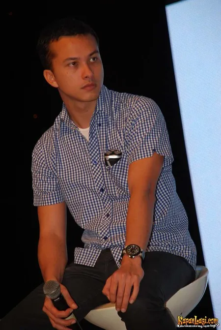 Foto Nicholas Saputra