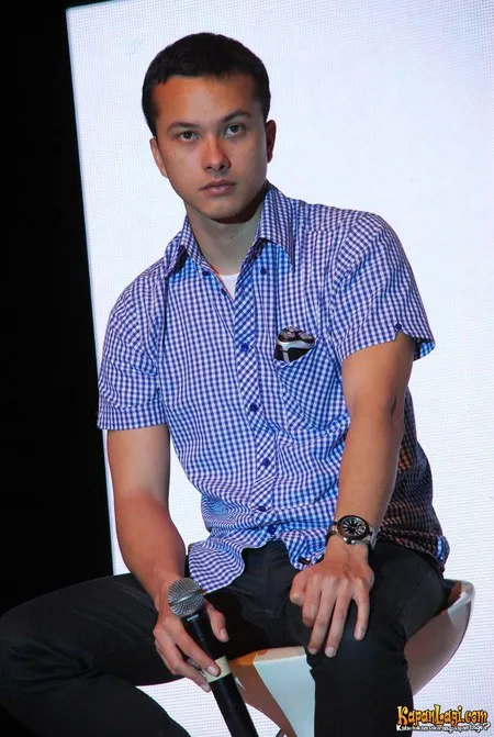 Foto Nicholas Saputra