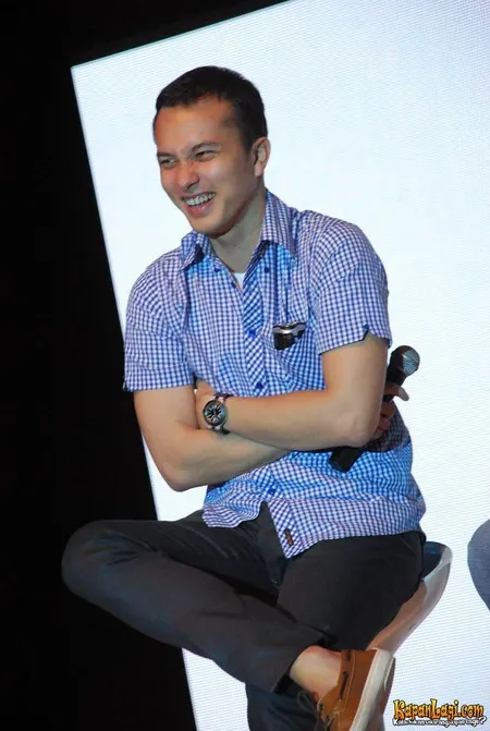 Foto Nicholas Saputra