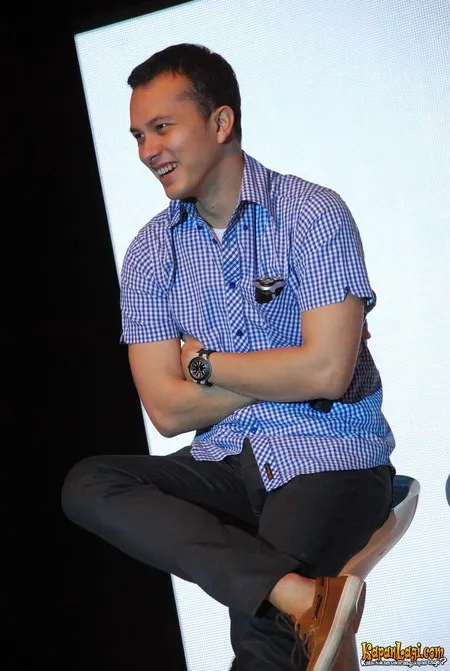 Foto Nicholas Saputra