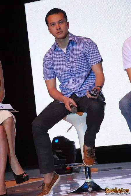 Foto Nicholas Saputra