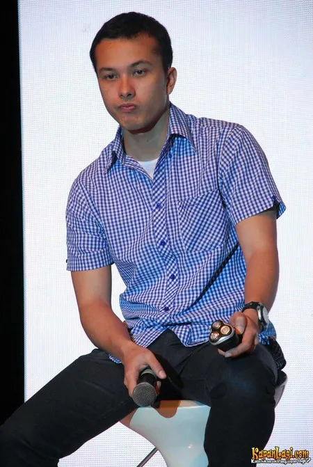 Foto Nicholas Saputra
