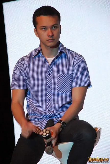 Foto Nicholas Saputra
