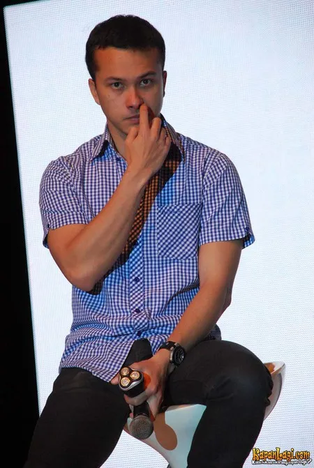 Foto Nicholas Saputra