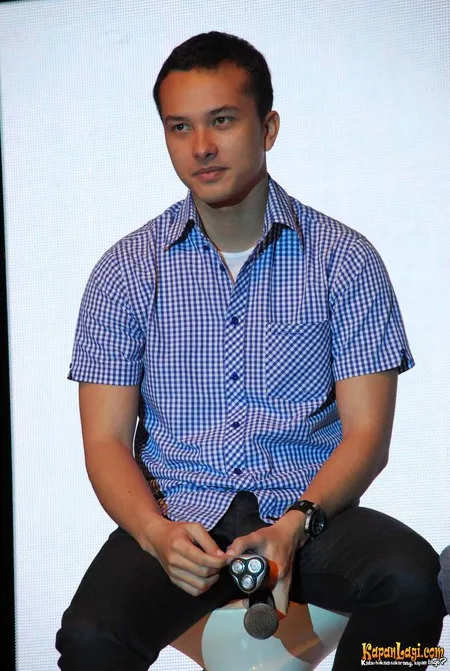 Foto Nicholas Saputra