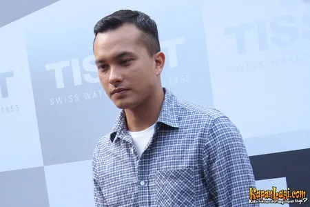 Foto Nicholas Saputra