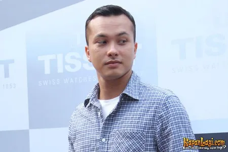 Foto Nicholas Saputra