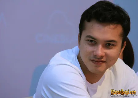 Foto Nicholas Saputra