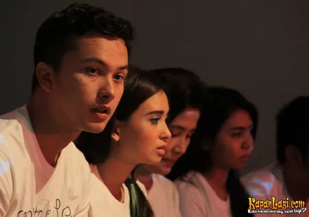 Foto Nicholas Saputra