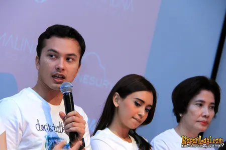 Foto Nicholas Saputra