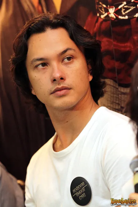 Foto Nicholas Saputra
