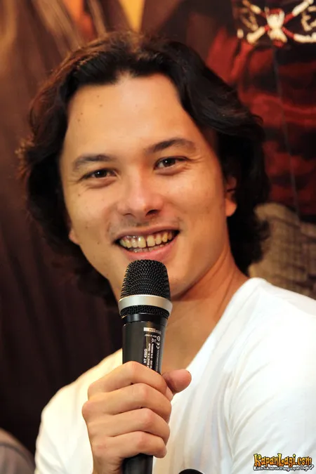Foto Nicholas Saputra