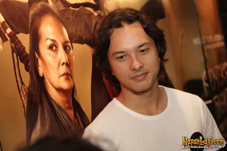 Foto Nicholas Saputra