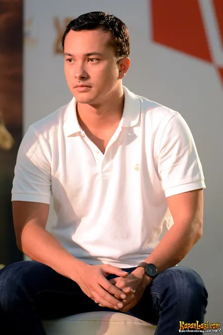 Foto Nicholas Saputra