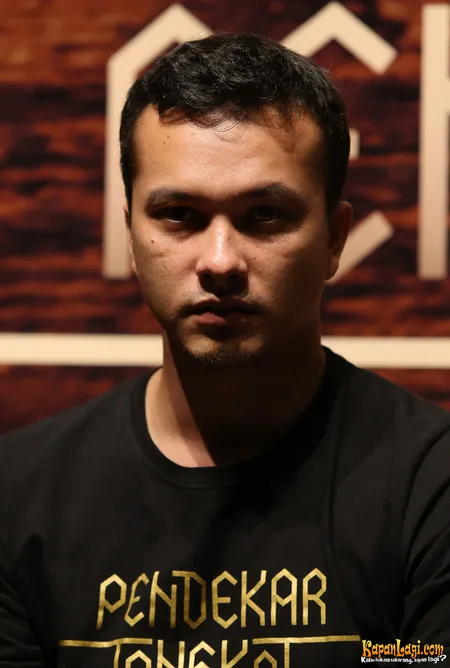 Foto Nicholas Saputra