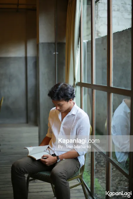 Foto Nicholas Saputra