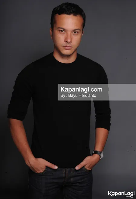 Foto Nicholas Saputra
