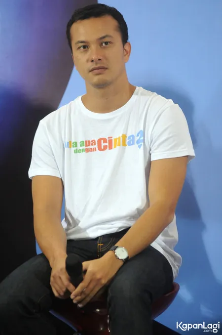 Foto Nicholas Saputra