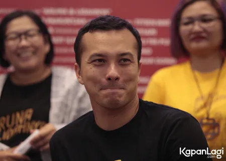 Foto Nicholas Saputra