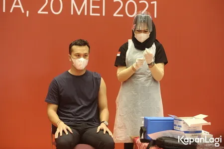 Foto Nicholas Saputra