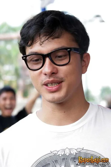 Foto Nicholas Saputra