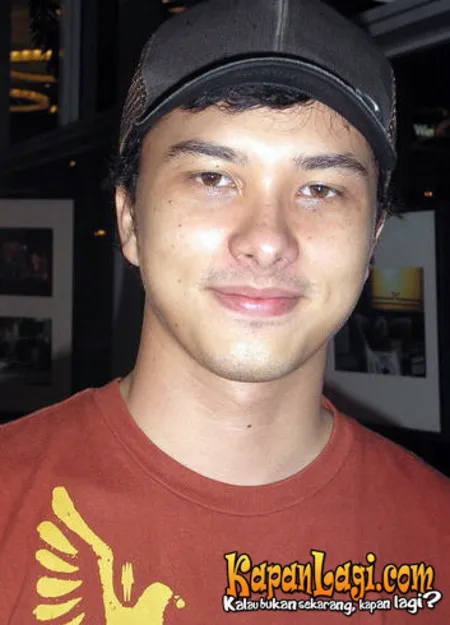 Foto Nicholas Saputra