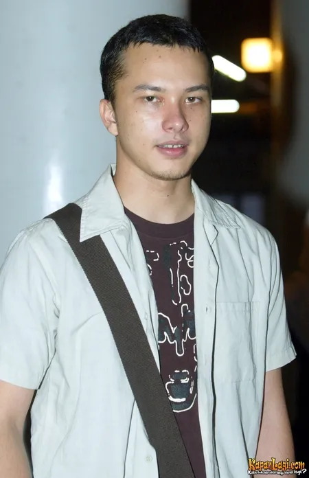 Foto Nicholas Saputra
