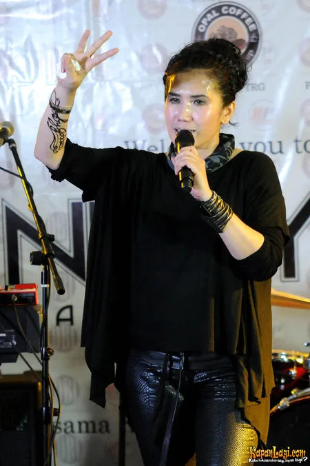 Foto Nicky Astria