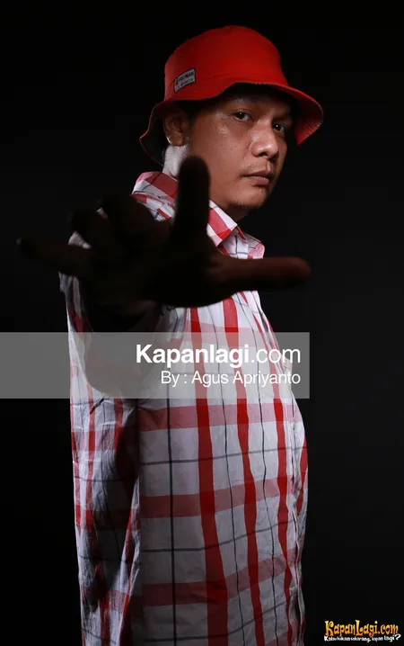 Foto Nino Christian T Five