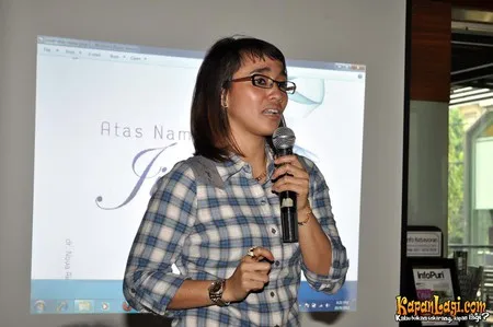 Foto Nova Riyanti Yusuf