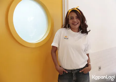 Foto Nowela Idol