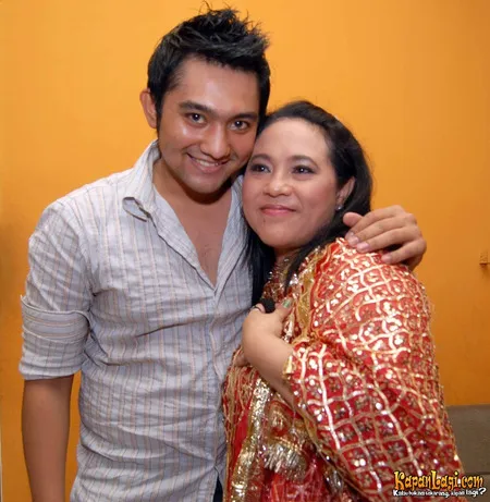 Foto Nunung Srimulat