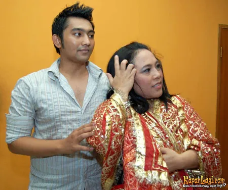 Foto Nunung Srimulat