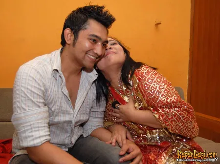 Foto Nunung Srimulat