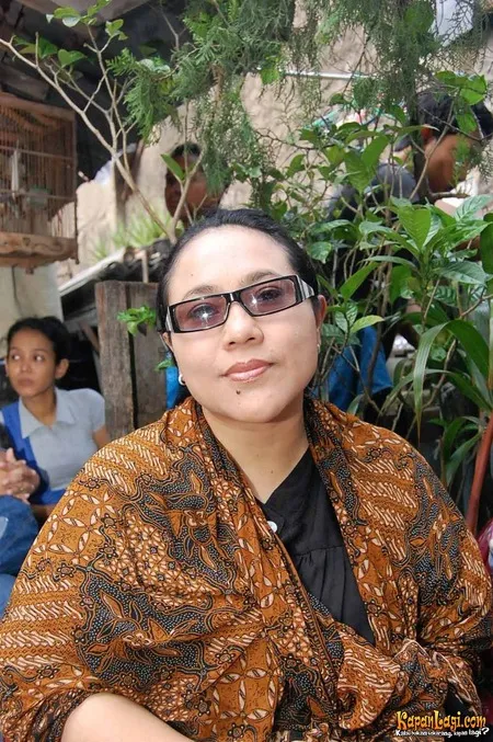 Foto Nunung Srimulat