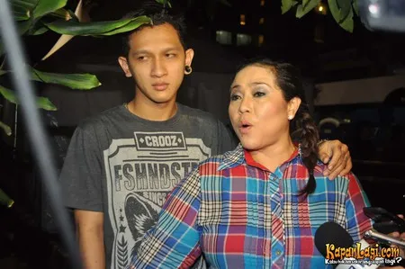 Foto Nunung Srimulat