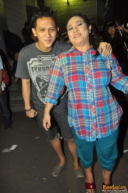 Foto Nunung Srimulat